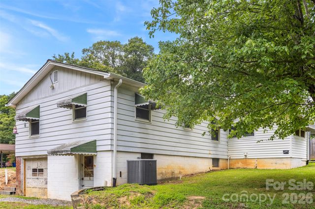 1302 W Gold Street Extension, Kings Mountain, NC 28086
