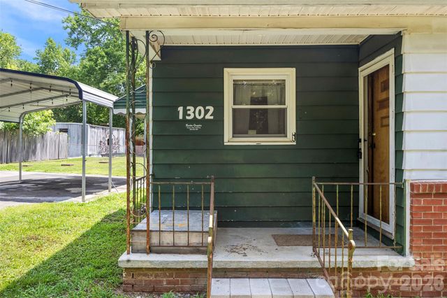 1302 W Gold Street Extension, Kings Mountain, NC 28086