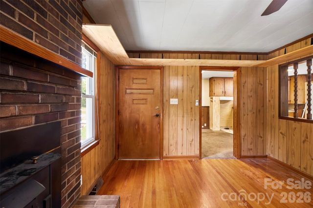 1302 W Gold Street Extension, Kings Mountain, NC 28086