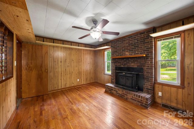 1302 W Gold Street Extension, Kings Mountain, NC 28086