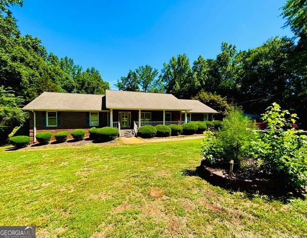 110 Saxon Woods Drive, Athens, GA 30607