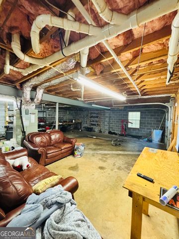 110 Saxon Woods Drive, Athens, GA 30607