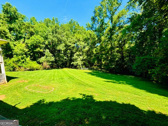 110 Saxon Woods Drive, Athens, GA 30607