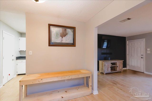 1551 Sunny Ridge Ln, Cantonment, FL 32533