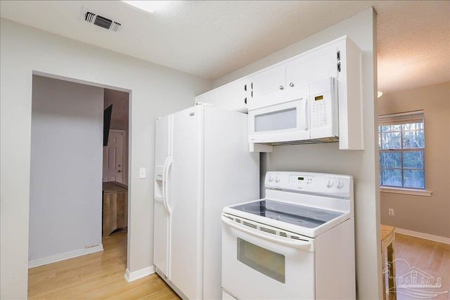 1551 Sunny Ridge Ln, Cantonment, FL 32533