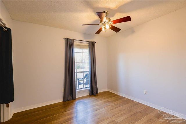 1551 Sunny Ridge Ln, Cantonment, FL 32533