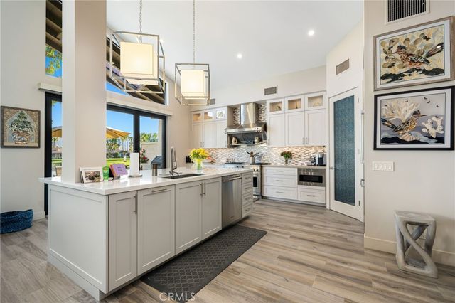 387 Red River, Palm Desert, CA 92211