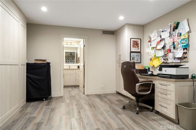 387 Red River, Palm Desert, CA 92211