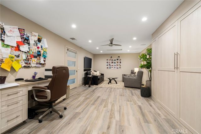 387 Red River, Palm Desert, CA 92211