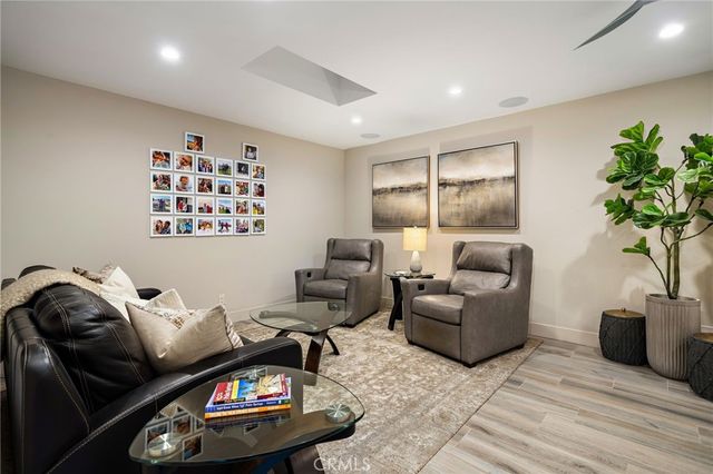 387 Red River, Palm Desert, CA 92211