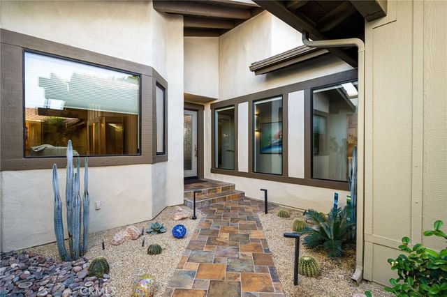 387 Red River, Palm Desert, CA 92211