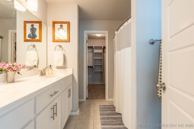 8897 S 256th East Place, Broken Arrow, OK 74014