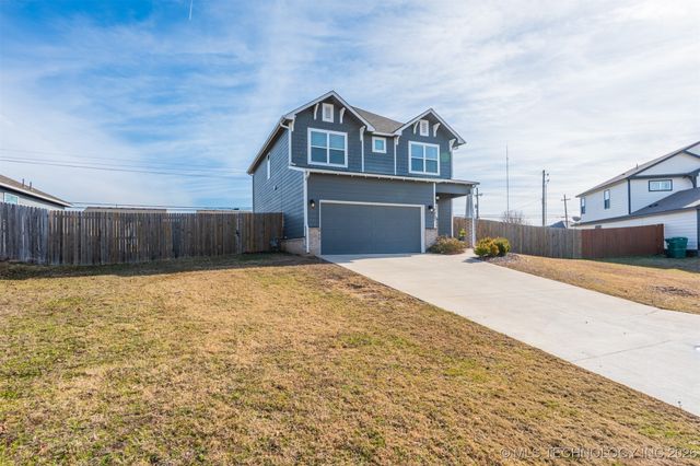 8897 S 256th East Place, Broken Arrow, OK 74014