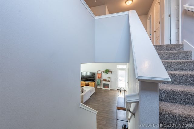 8897 S 256th East Place, Broken Arrow, OK 74014