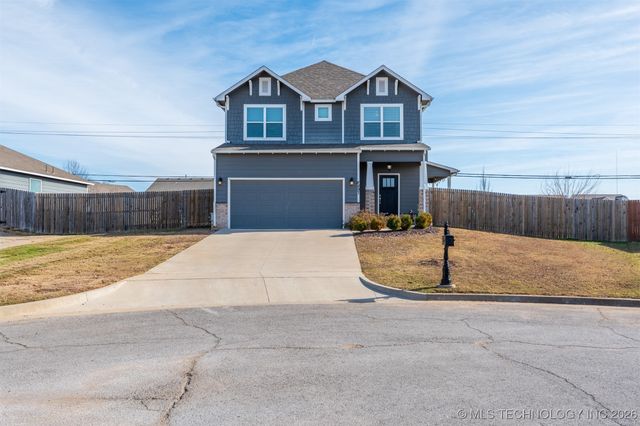 8897 S 256th East Place, Broken Arrow, OK 74014