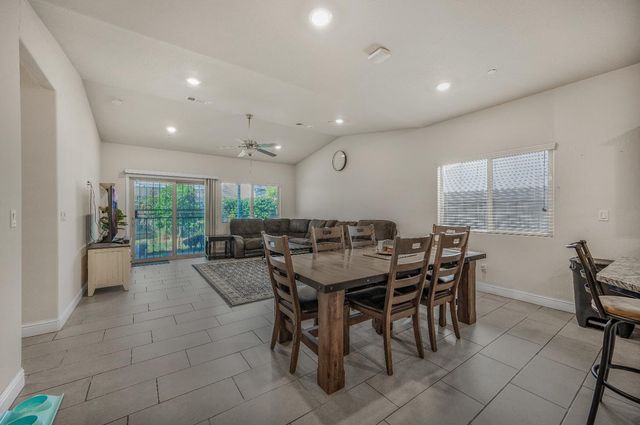 5432 W Lamona Avenue, Fresno, CA 93722