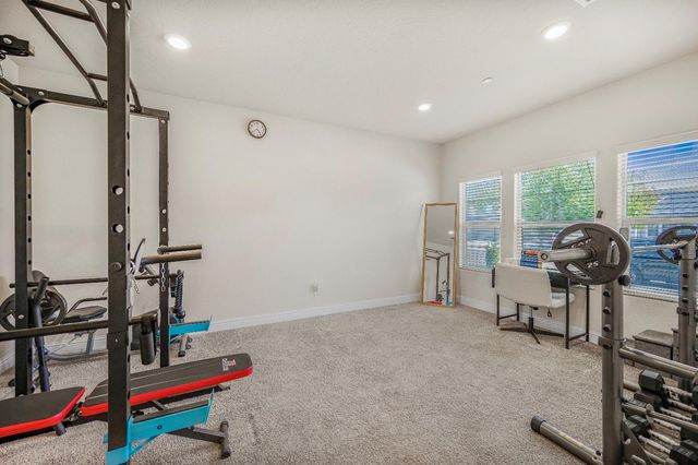 5432 W Lamona Avenue, Fresno, CA 93722