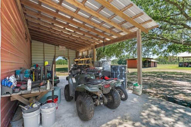 641 E STATE ROAD 100, San Mateo, FL 32187