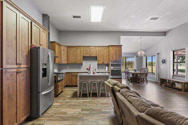 641 E STATE ROAD 100, San Mateo, FL 32187