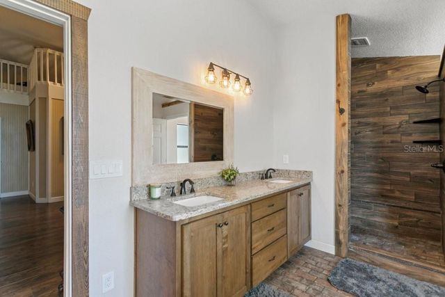 641 E STATE ROAD 100, San Mateo, FL 32187