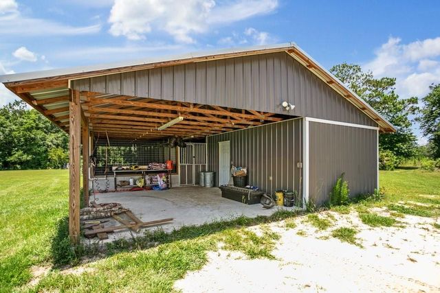 641 E STATE ROAD 100, San Mateo, FL 32187