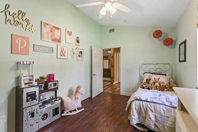 641 E STATE ROAD 100, San Mateo, FL 32187