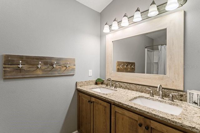 641 E STATE ROAD 100, San Mateo, FL 32187