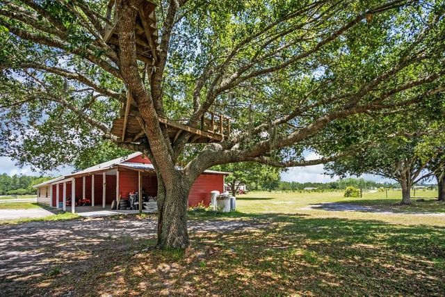 641 E STATE ROAD 100, San Mateo, FL 32187