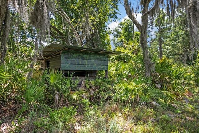 641 E STATE ROAD 100, San Mateo, FL 32187