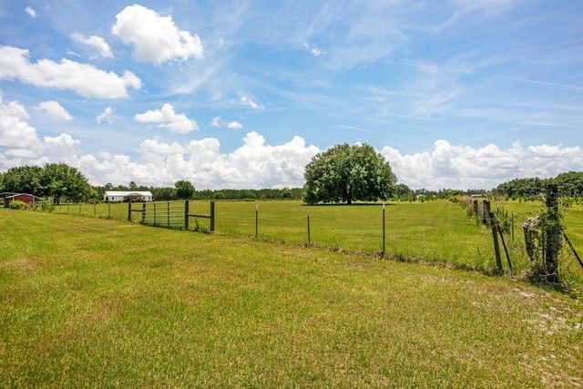 641 E STATE ROAD 100, San Mateo, FL 32187