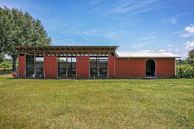 641 E STATE ROAD 100, San Mateo, FL 32187