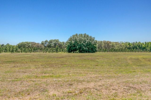 641 E STATE ROAD 100, San Mateo, FL 32187