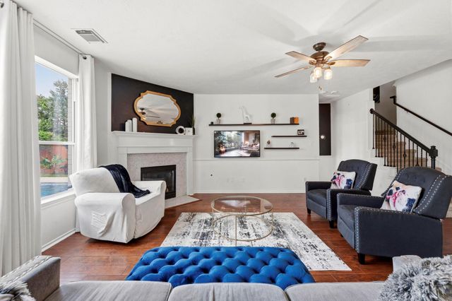 19 W Lasting Spring Circle, Spring, TX 77389