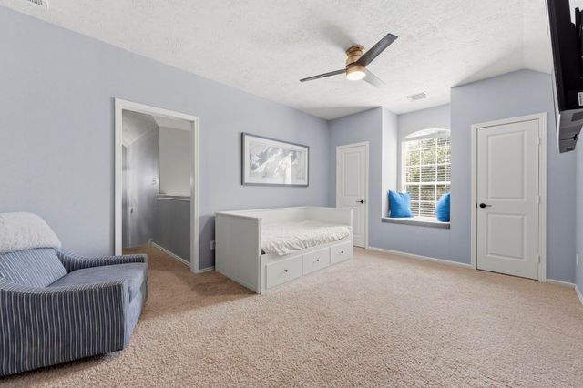 19 W Lasting Spring Circle, Spring, TX 77389