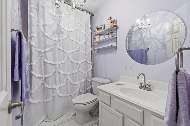 19 W Lasting Spring Circle, Spring, TX 77389