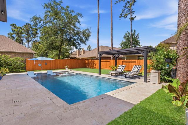 19 W Lasting Spring Circle, Spring, TX 77389