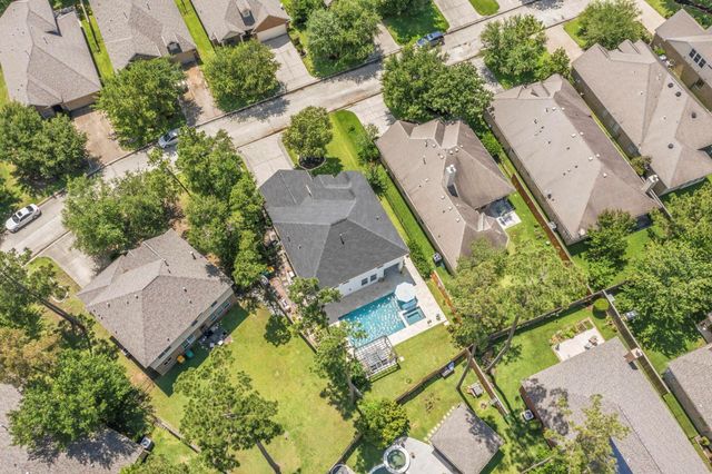 19 W Lasting Spring Circle, Spring, TX 77389
