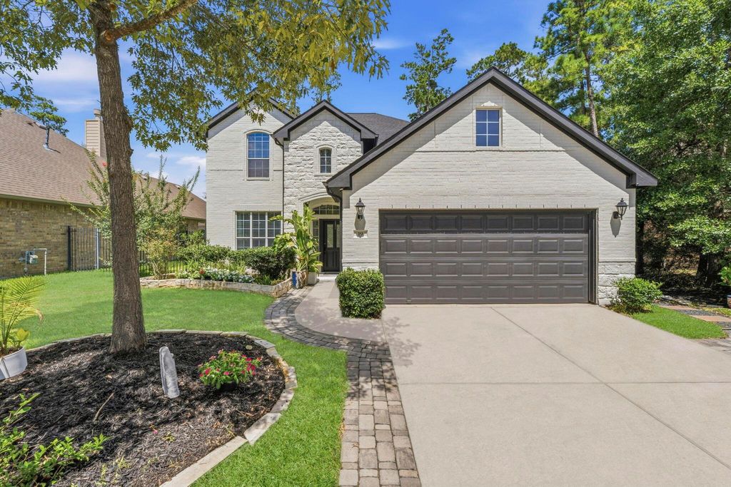 19 W Lasting Spring Circle, Spring, TX 77389