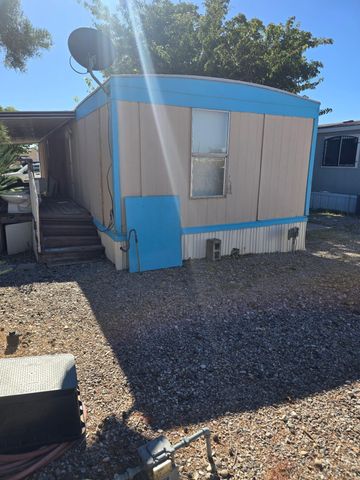 8405 Hager Avenue SE, Albuquerque, NM 87108