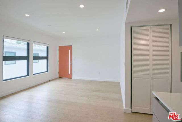 11785 Gateway Boulevard 6, Los Angeles, CA 90064