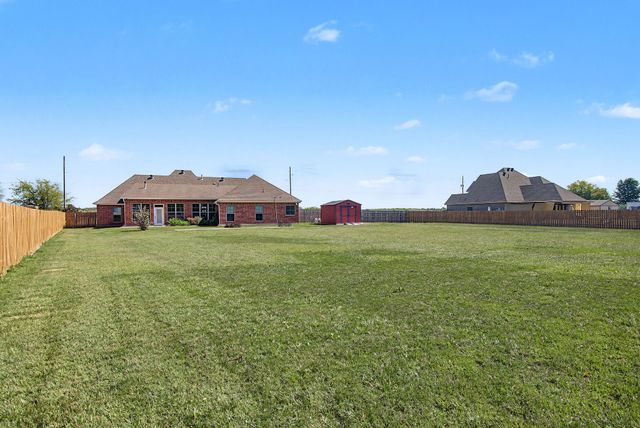2491 Caplis Sligo Road, Bossier City, LA 71112