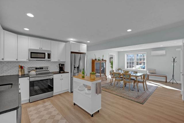 74 Hill Rd A, Charlton, MA 01507