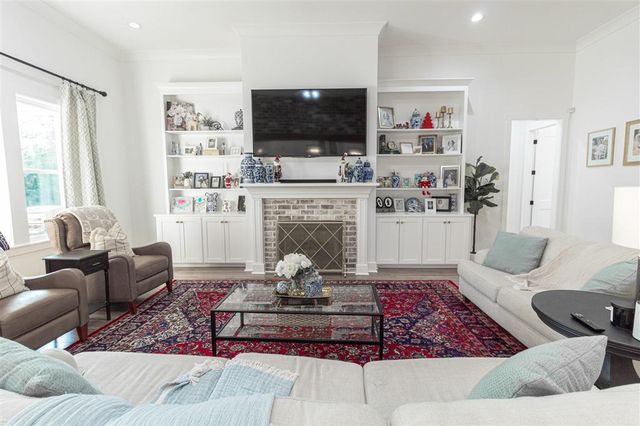 3915 Jacobs Way, Lake Charles, LA 70605