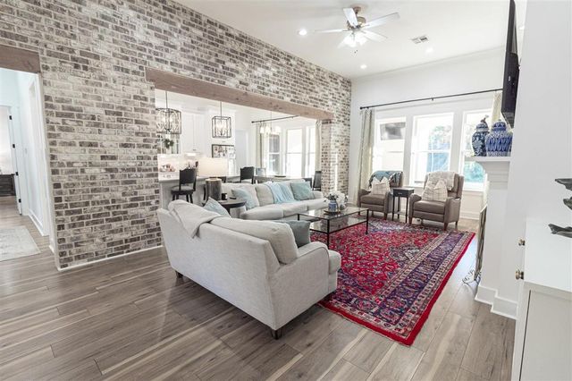 3915 Jacobs Way, Lake Charles, LA 70605