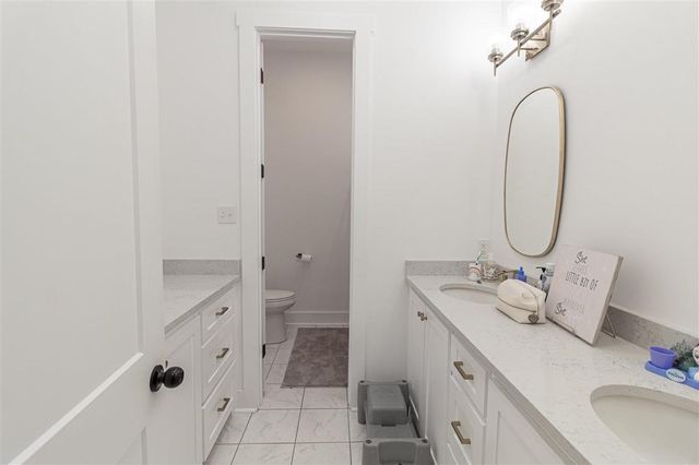 3915 Jacobs Way, Lake Charles, LA 70605