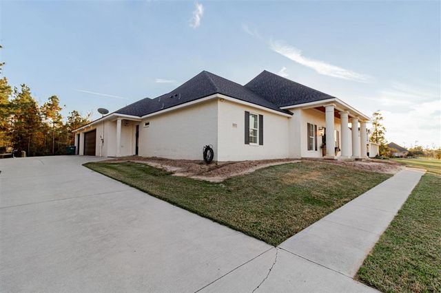 3915 Jacobs Way, Lake Charles, LA 70605