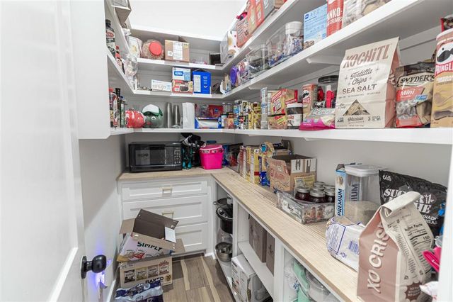 3915 Jacobs Way, Lake Charles, LA 70605