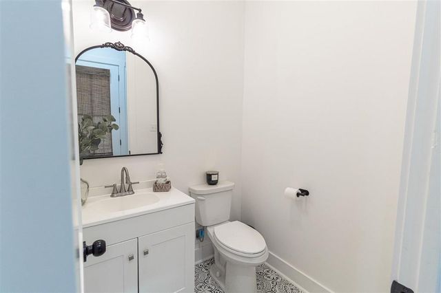 3915 Jacobs Way, Lake Charles, LA 70605