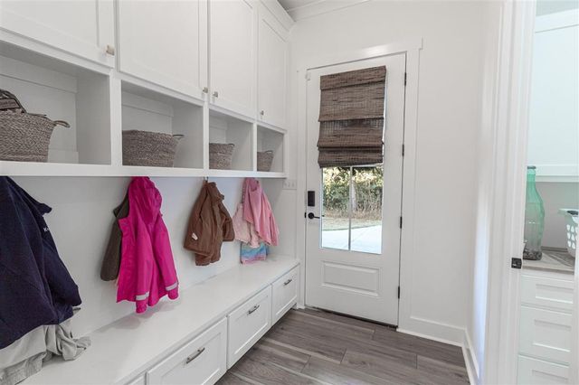 3915 Jacobs Way, Lake Charles, LA 70605