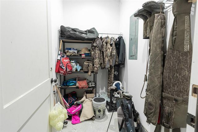 3915 Jacobs Way, Lake Charles, LA 70605